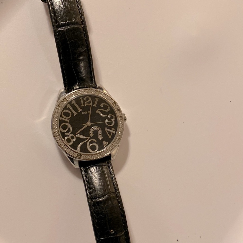 Black Silver leather with rhinestones GUESS filigree watch